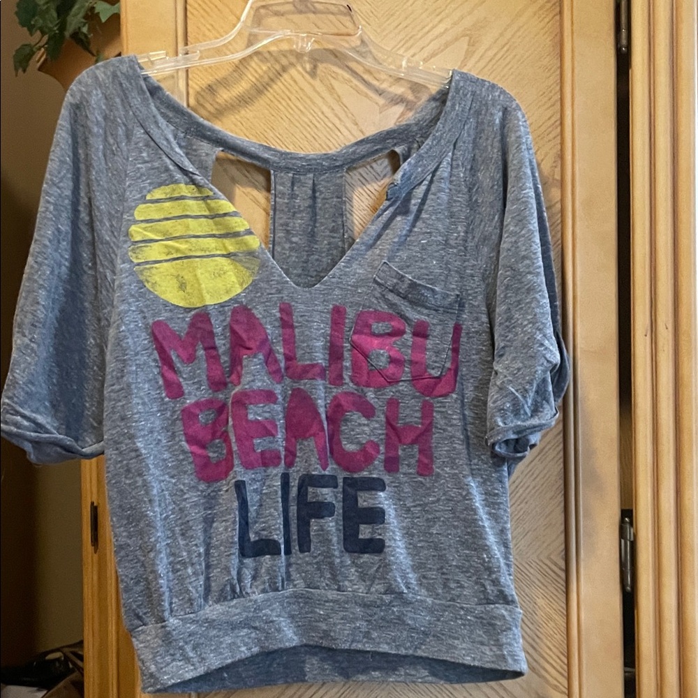 Malibu beach life gray tee size medium